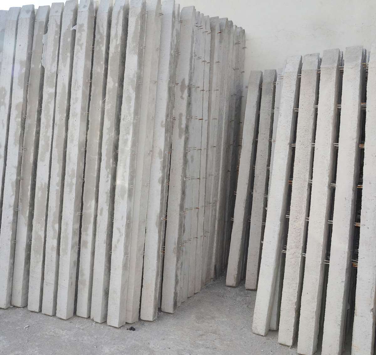 POSTES DE HORMIGÓN PARA CERRAMIENTO